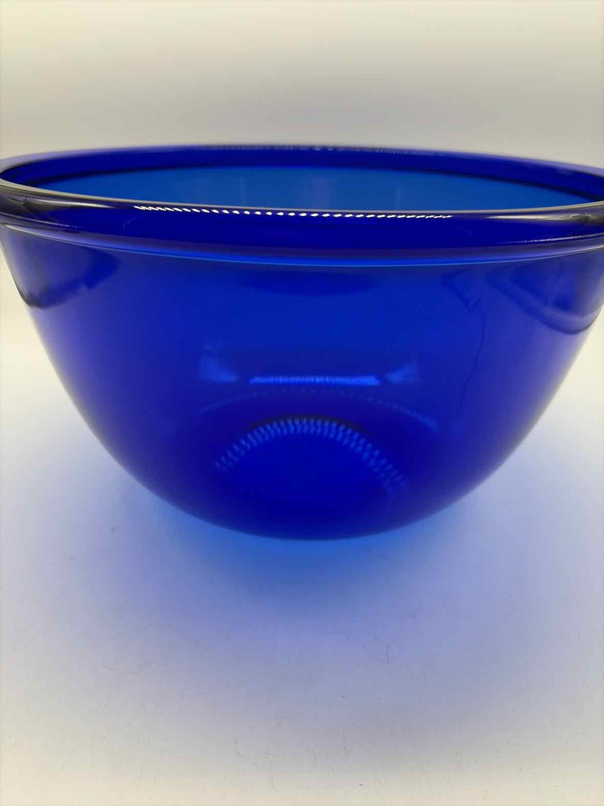 Cobalt Glass Bowl | True Fashionistas.