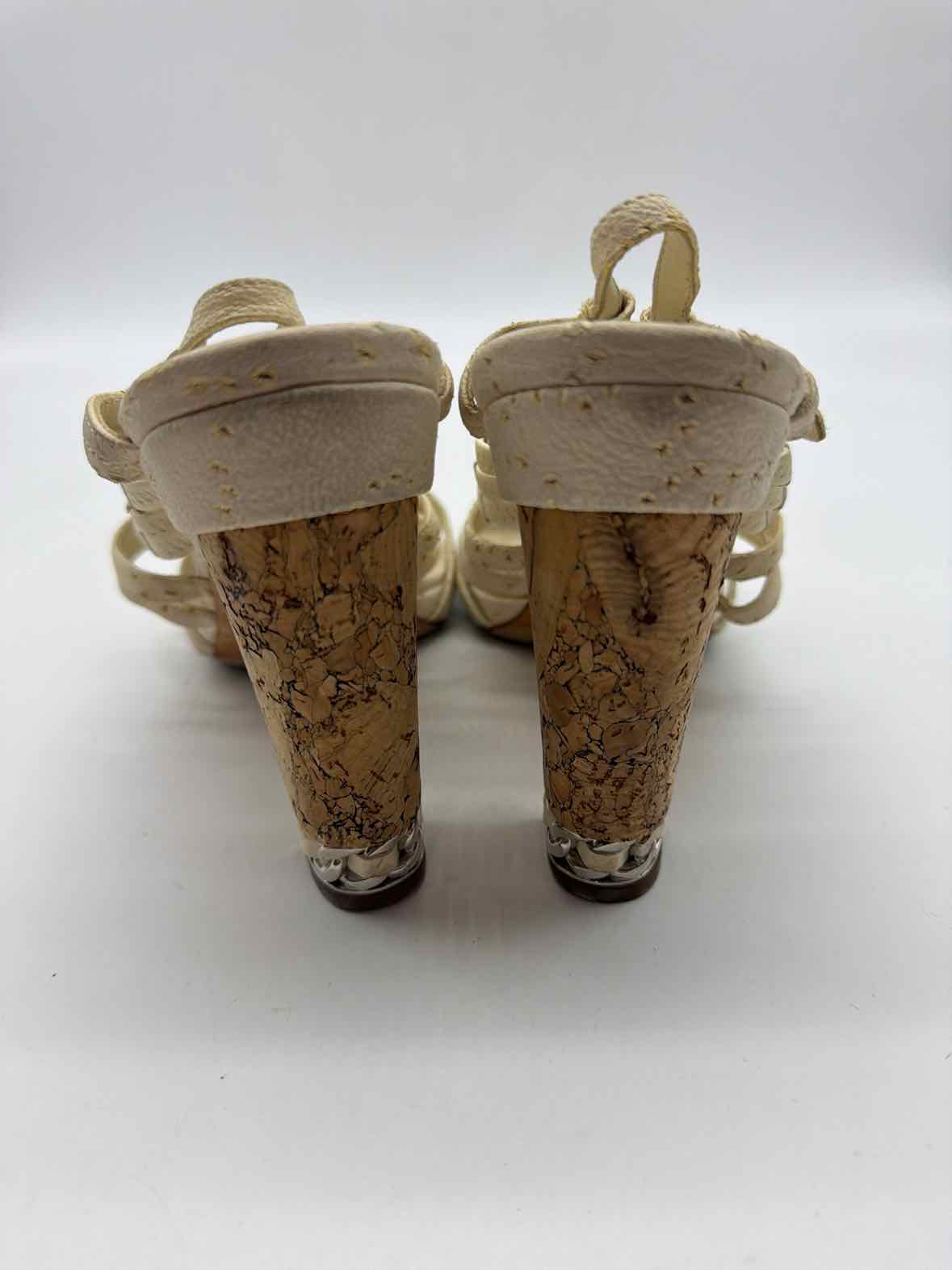 Pre-Owned Chanel Ivory Size 38 Strappy Heels | True Fashionistas.