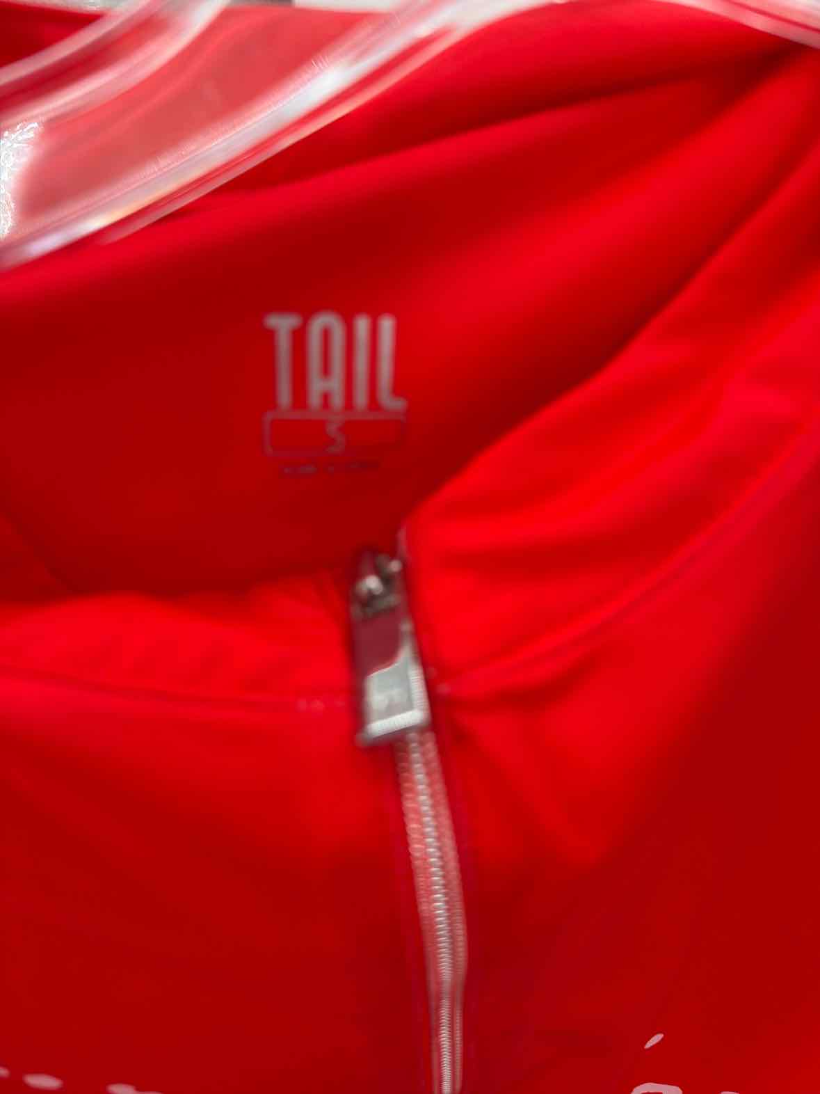 Pre-Owned Tail Red Size Small Athletic Tank | True Fashionistas.