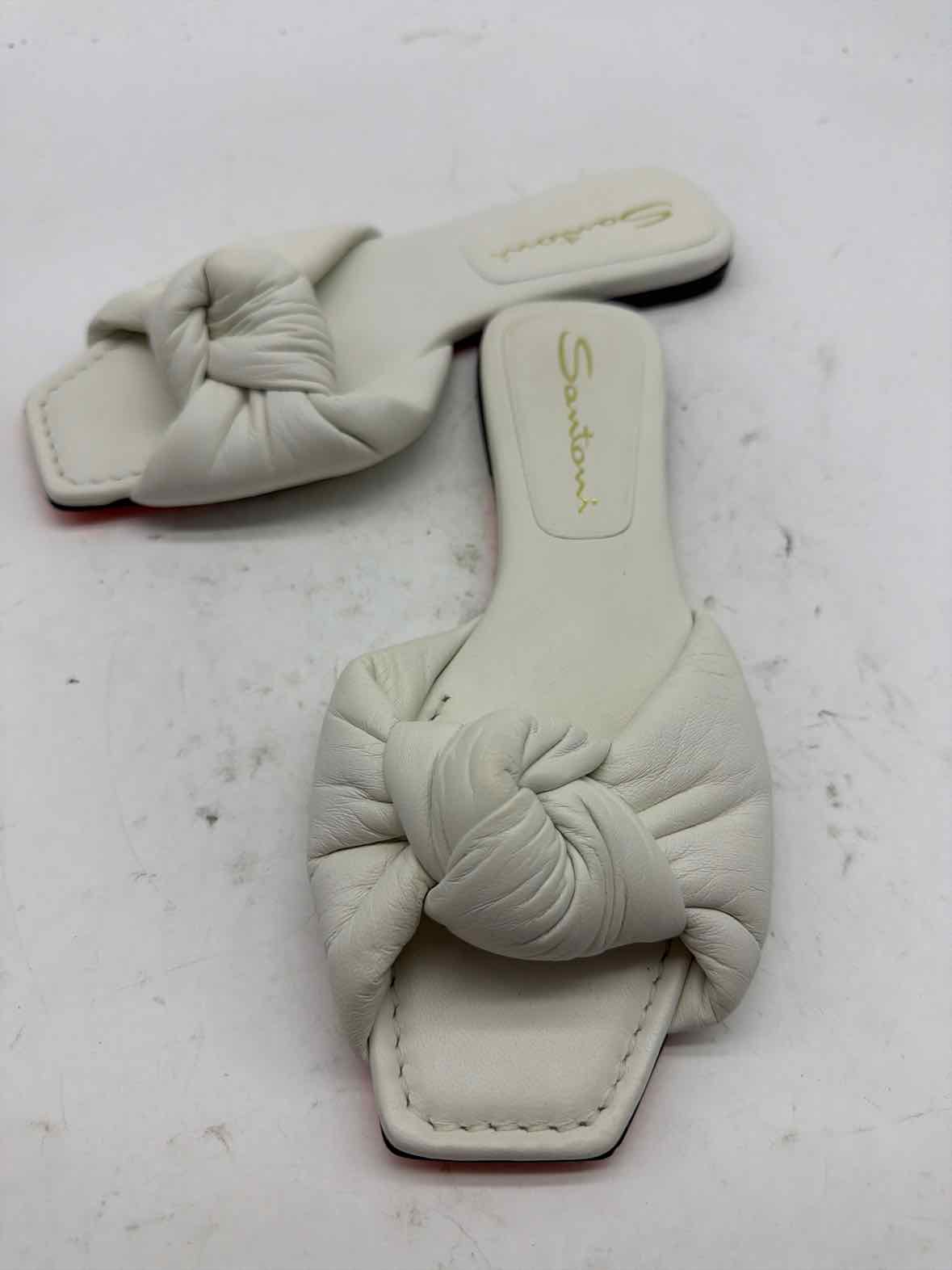 Pre-Owned Santorini White Size 6.5 Mule Sandals | True Fashionistas.