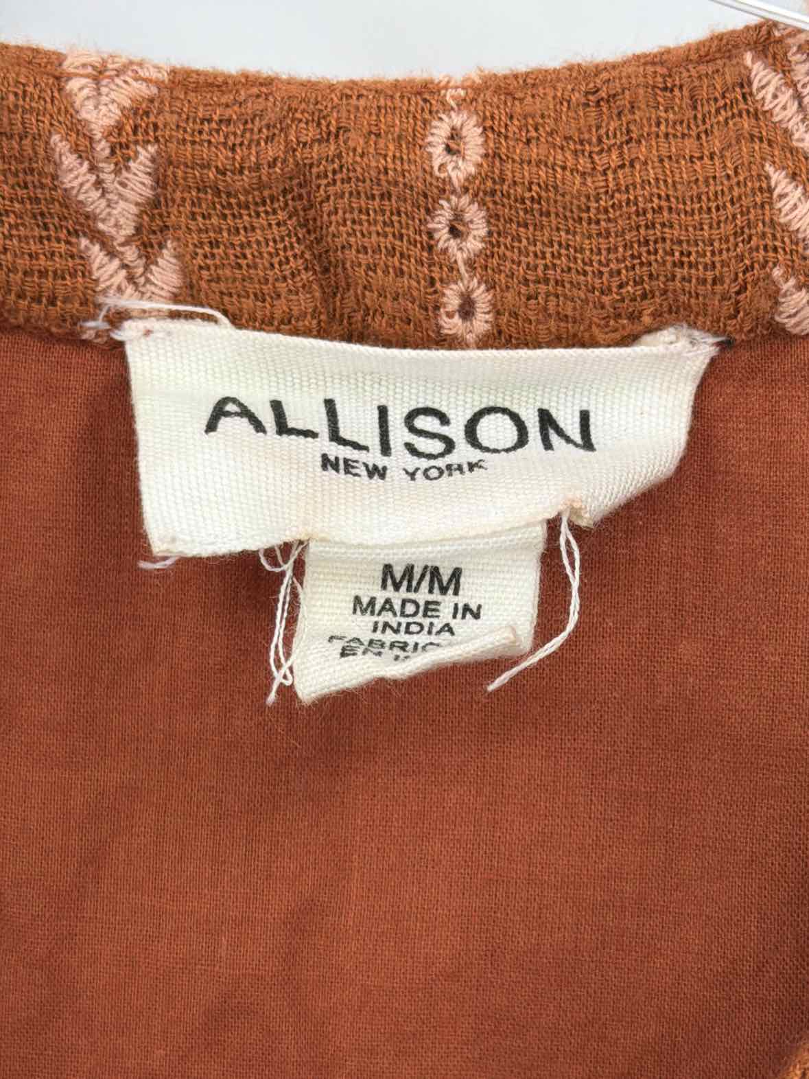 Pre-Owned Allison Tan Size Medium Short Short Sleeve Dress | True Fashionistas.