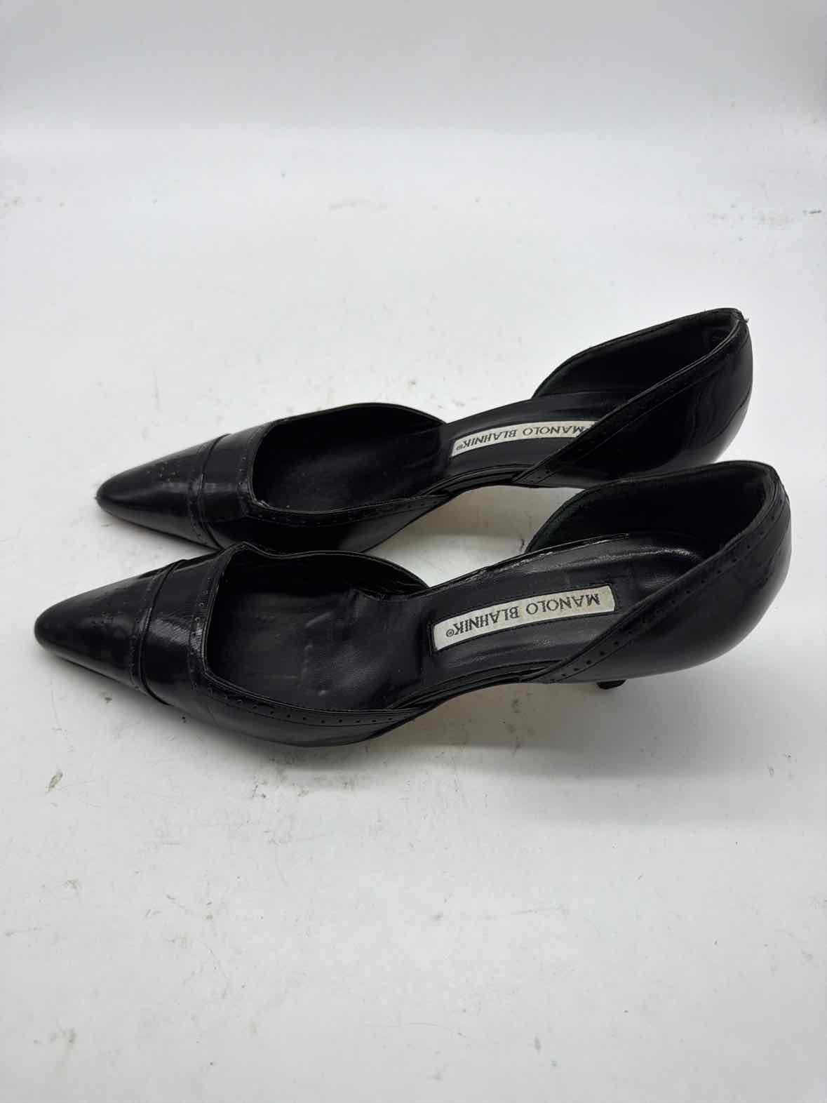 Pre-Owned Manolo Blahnik Black Size 9 D'orsay Heels | True Fashionistas.