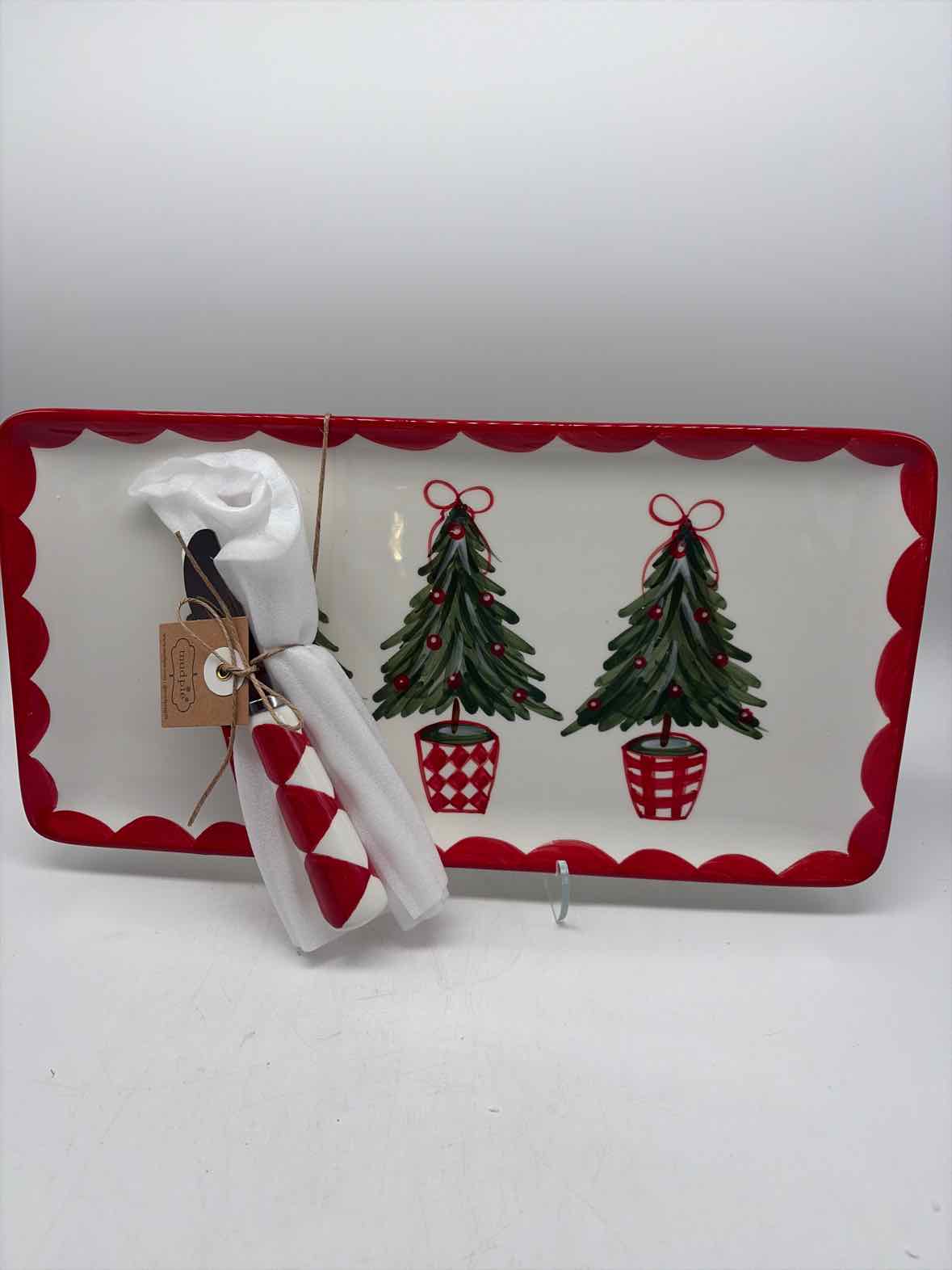 Red and White Ceramic Christmas Tray with Spreader | True Fashionistas.