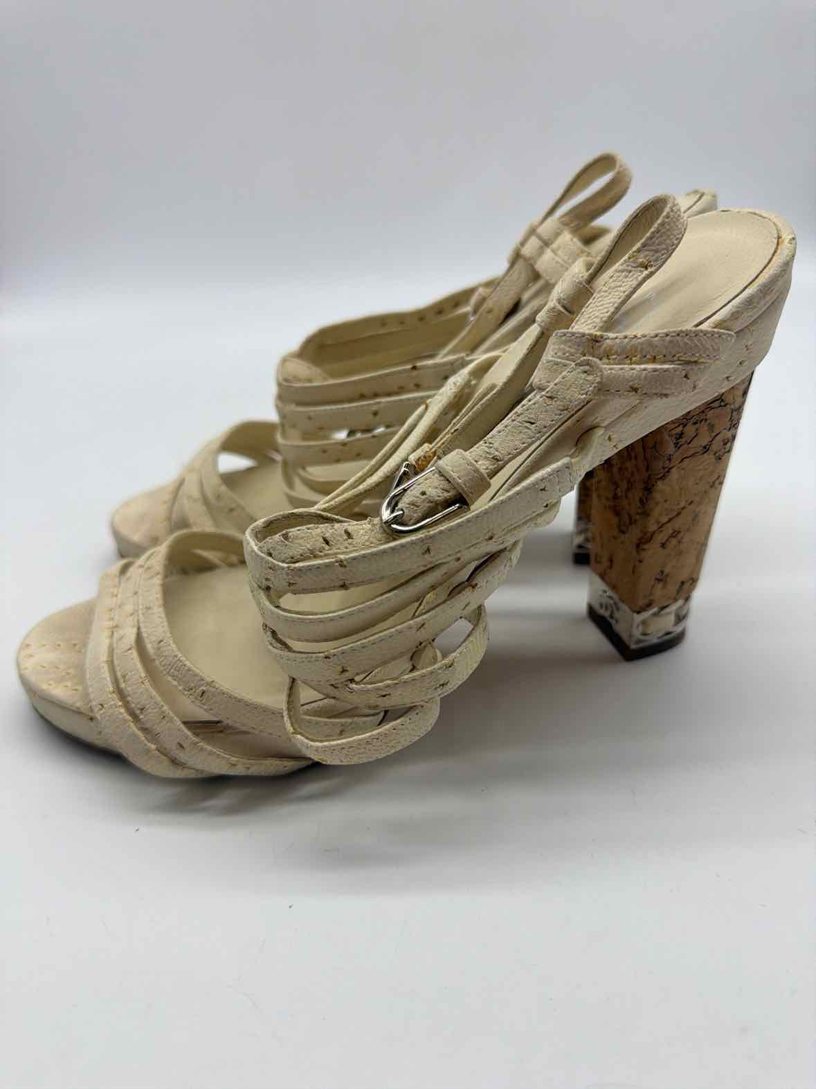 Pre-Owned Chanel Ivory Size 38 Strappy Heels | True Fashionistas.