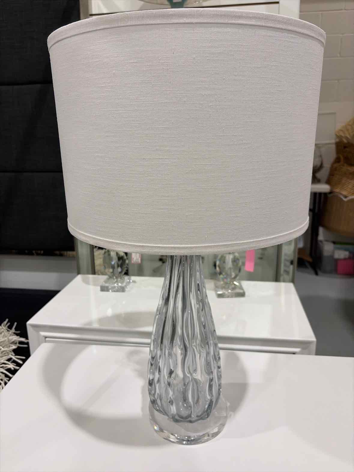 Clear Glass Ribbon Teardrop Lamp | True Fashionistas.