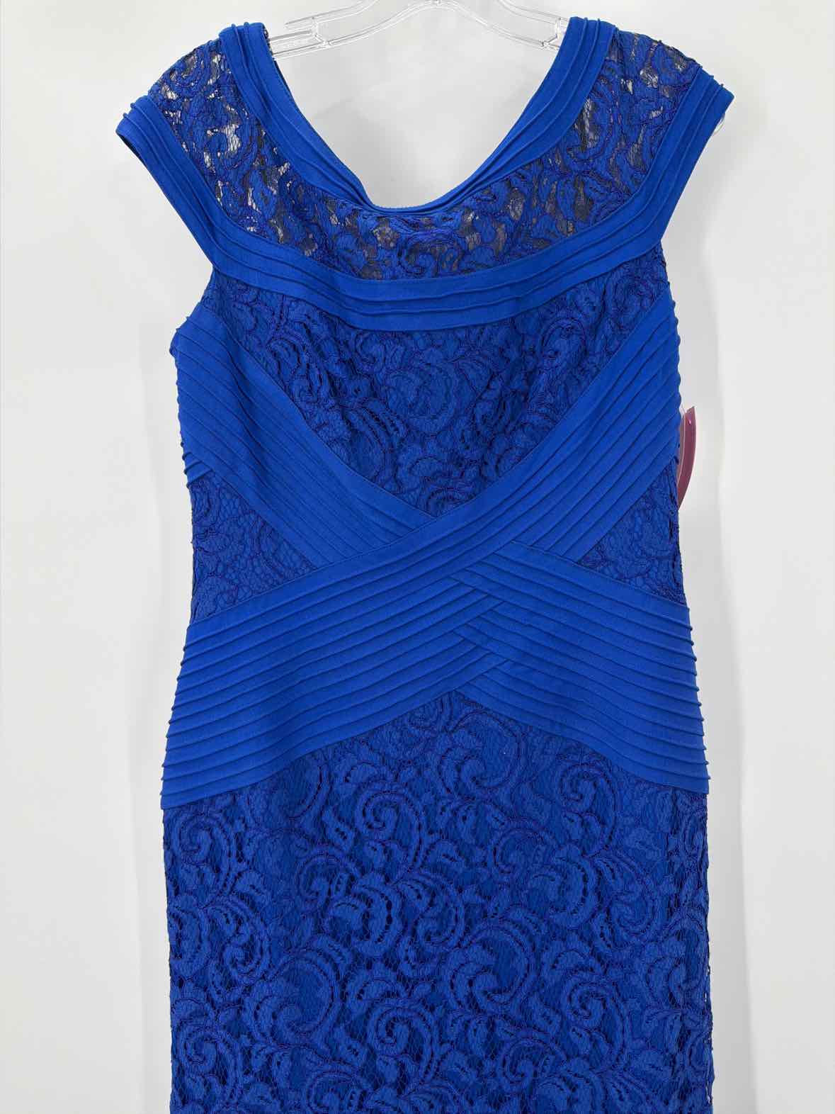 Pre-Owned Tadashi Shoji Blue Size 8 Lace Evening Long Evening Gown | True Fashionistas.