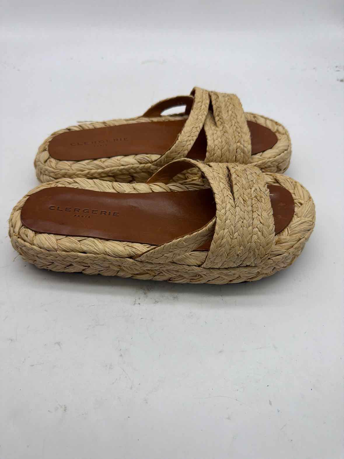 Pre-Owned Clergerie Tan Size 7.5 Mule Sandals | True Fashionistas.