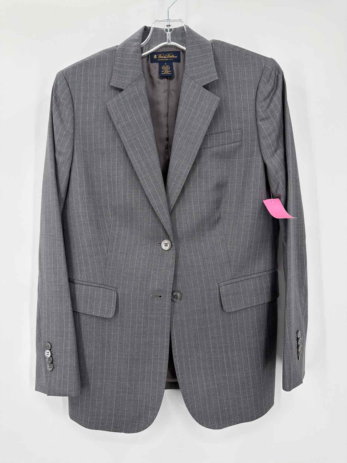 Pre-Owned Brooks Brothers Grey Size 6 Stripe Blazer | True Fashionistas.