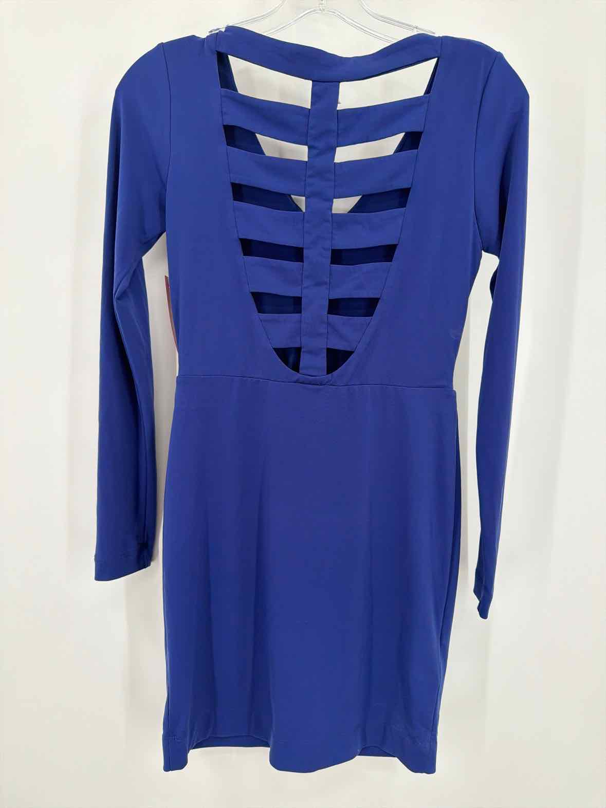 Pre-Owned BCBG Generation Blue Size XS Short Long Sleeve Dress | True Fashionistas.