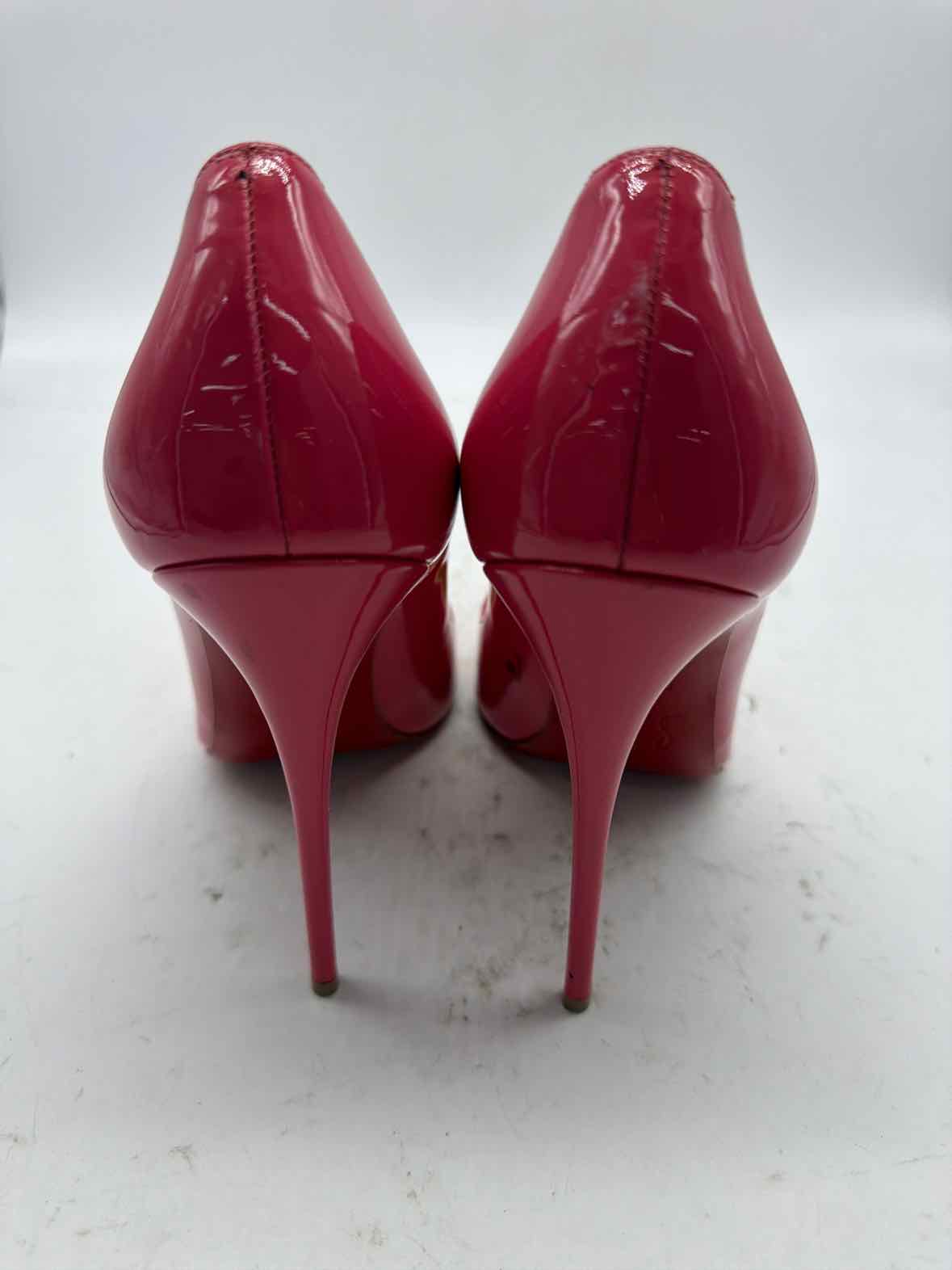 Pre-Owned Christian Louboutin Pink Size 7.5 Patent Leather Pump Heels | True Fashionistas.