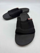Pre-Owned Hunter Black Size 9 Slide Heels | True Fashionistas.