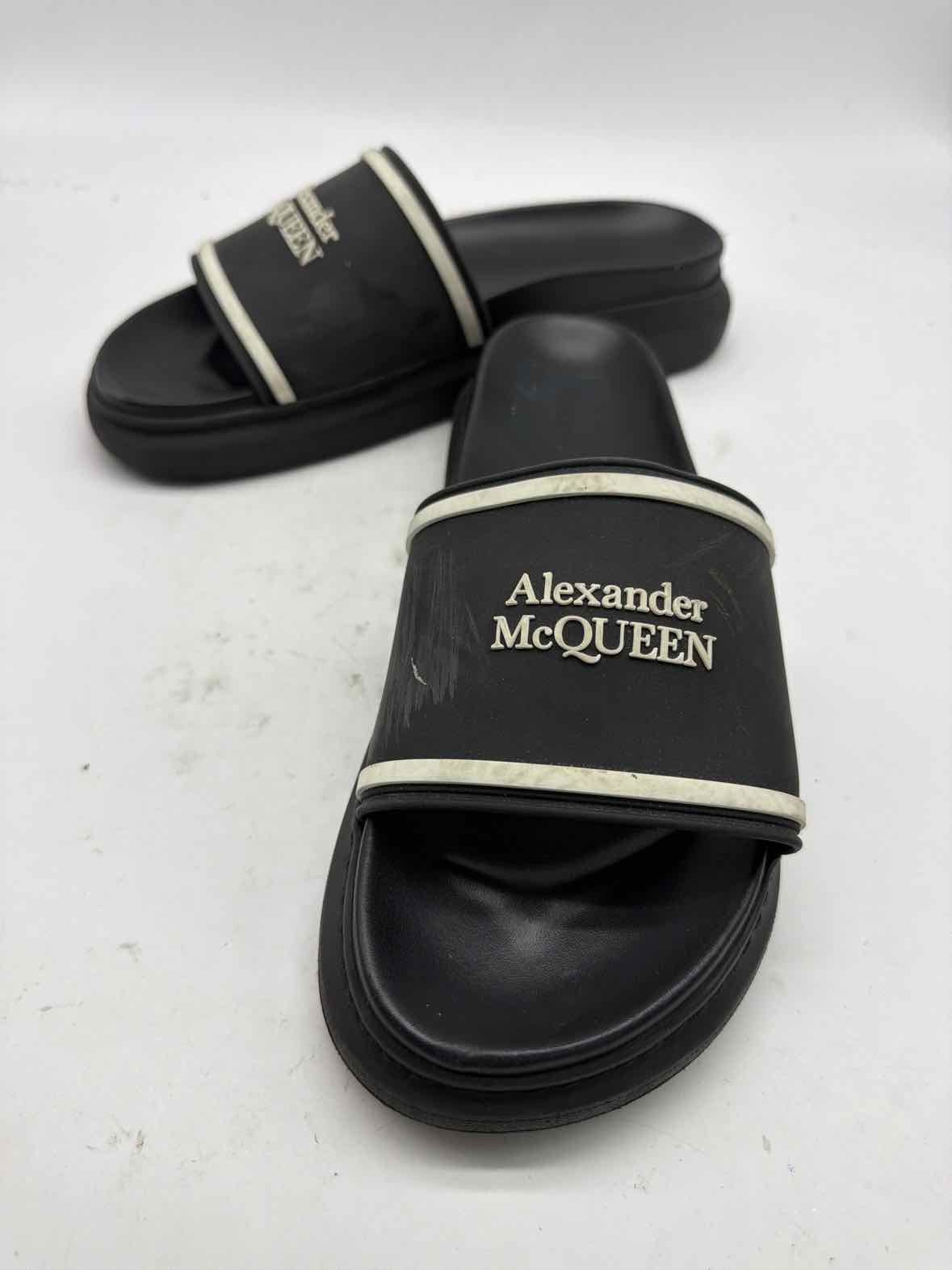 Pre-Owned Alexander McQueen Black Size 40 Slide Sandals | True Fashionistas.
