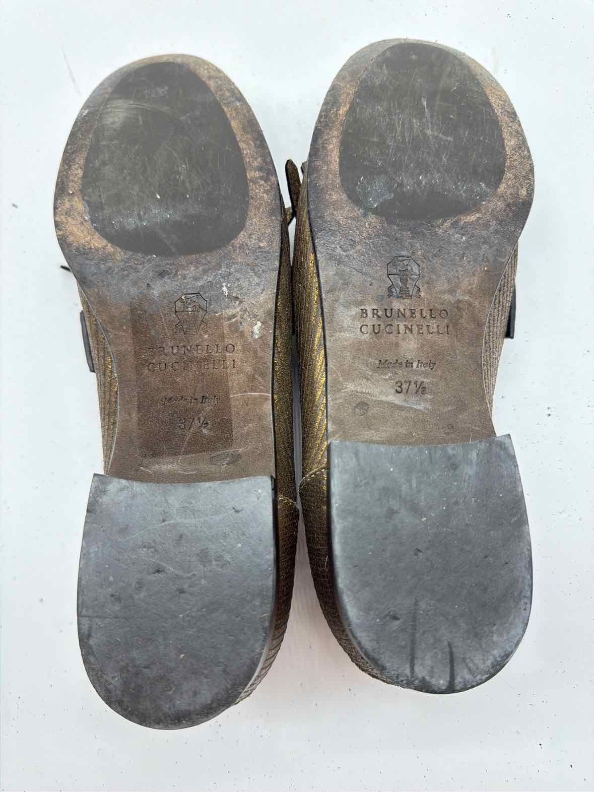 Pre-Owned Brunello Cucinelli Gold Size 37.5 Slip On Flats | True Fashionistas.