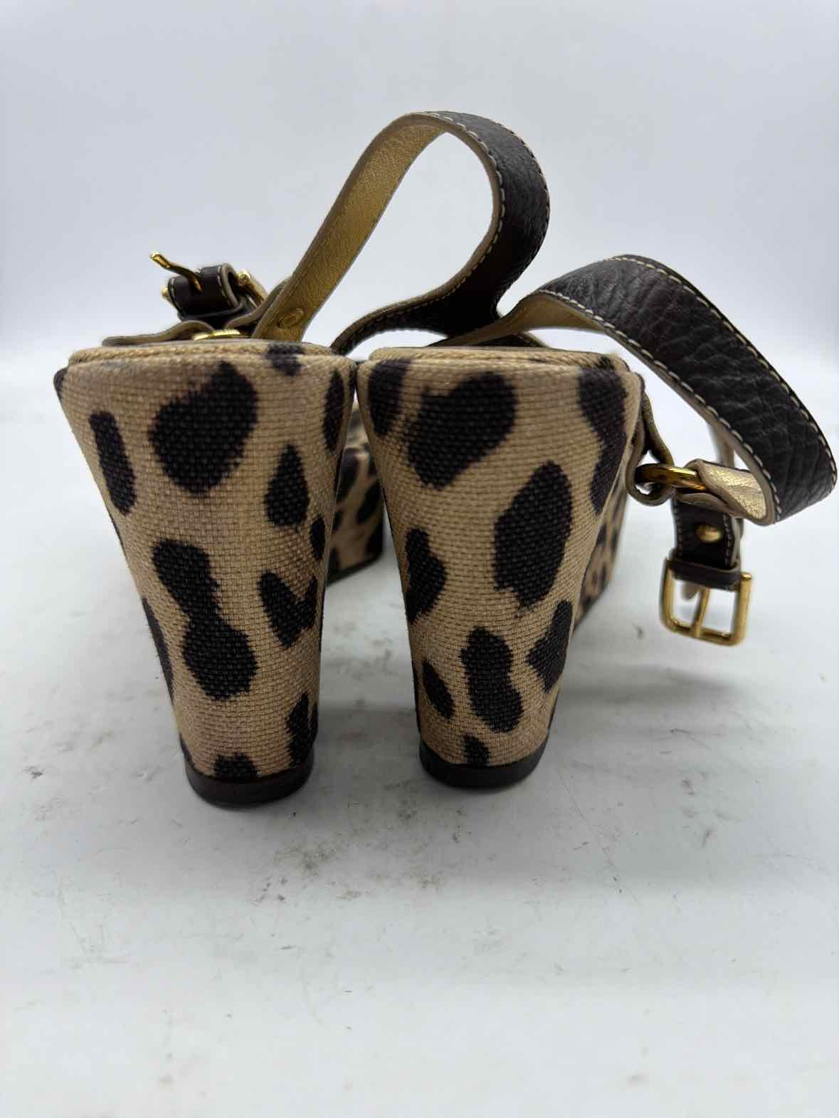 Pre-Owned Dolce & Gabbana Tan Size 7.5 Wedge Heels | True Fashionistas.