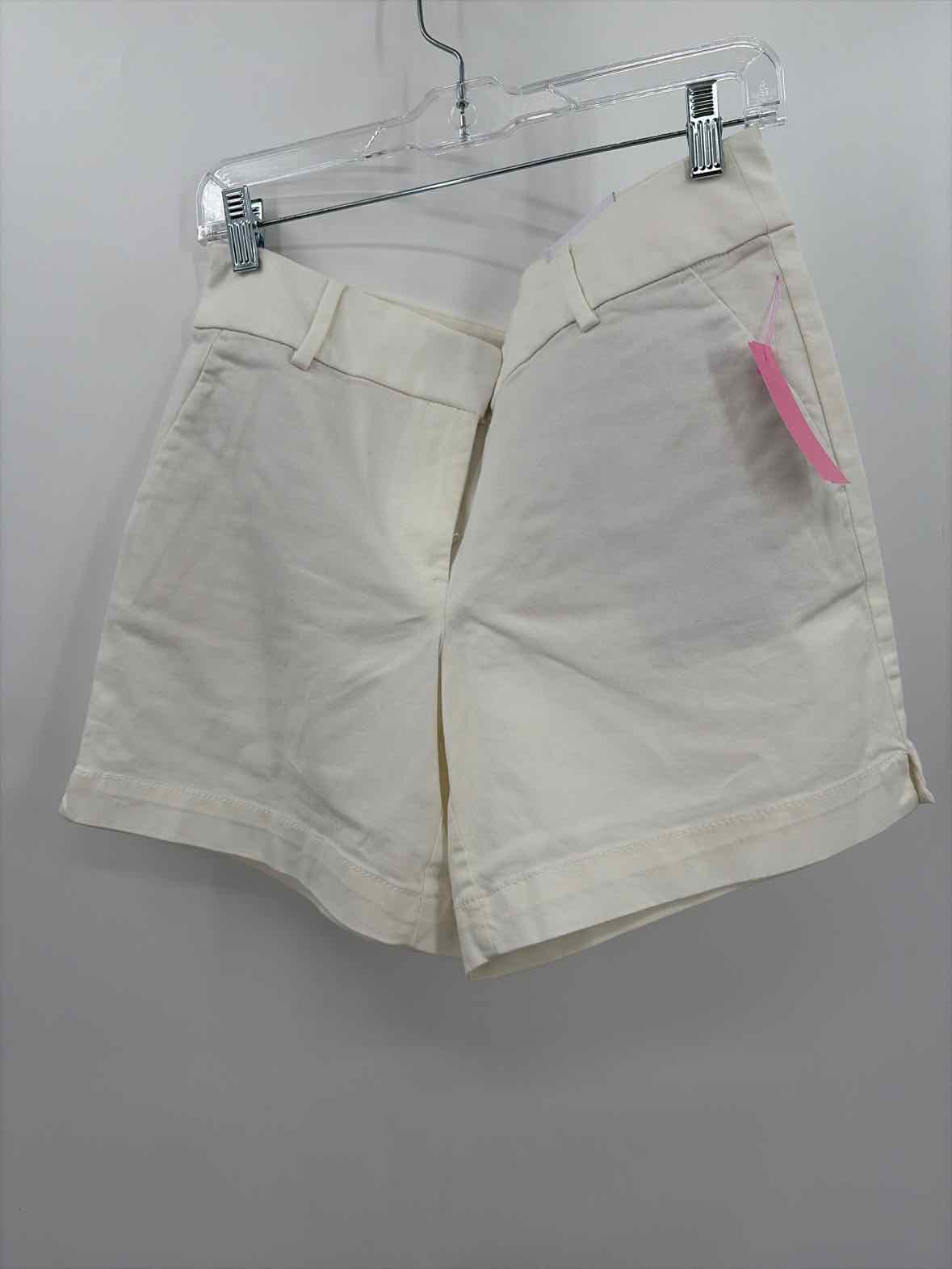 Loft White Size 6 Basic Shorts | True Fashionistas.