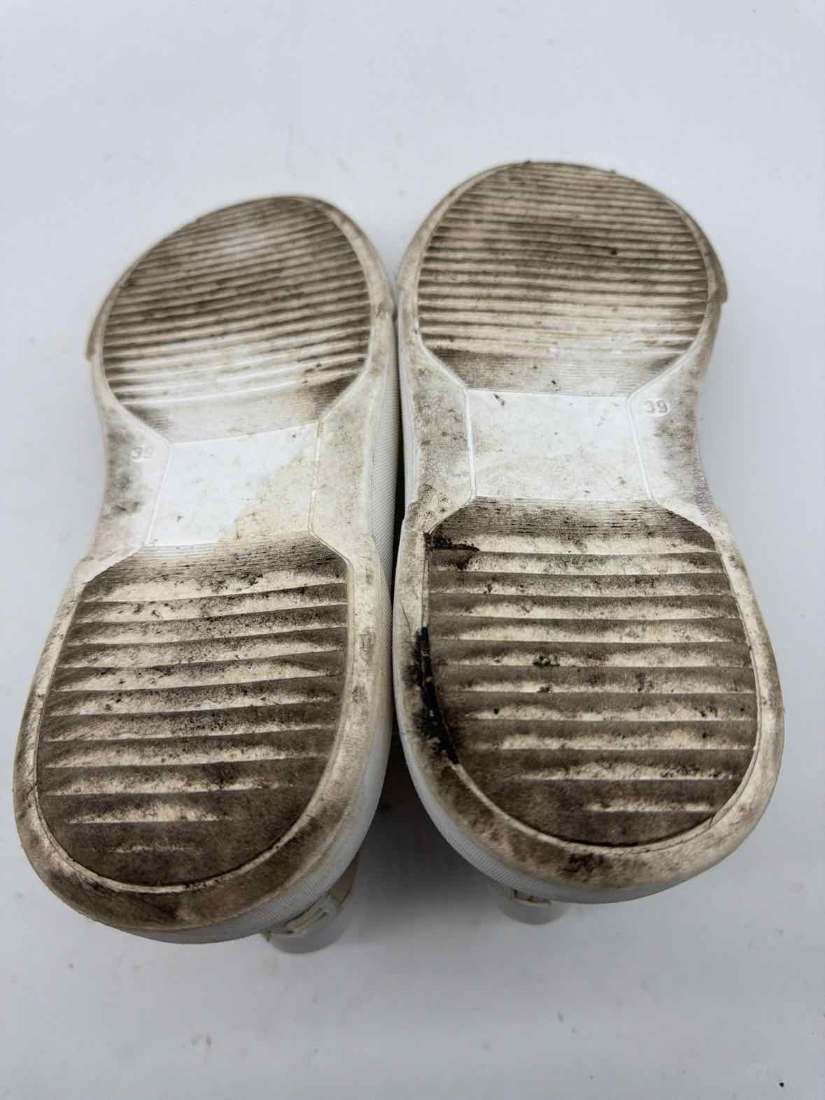 Pre-Owned Valentino By Mario Valentino Tan Size 9 High Top Athletic Shoes | True Fashionistas.