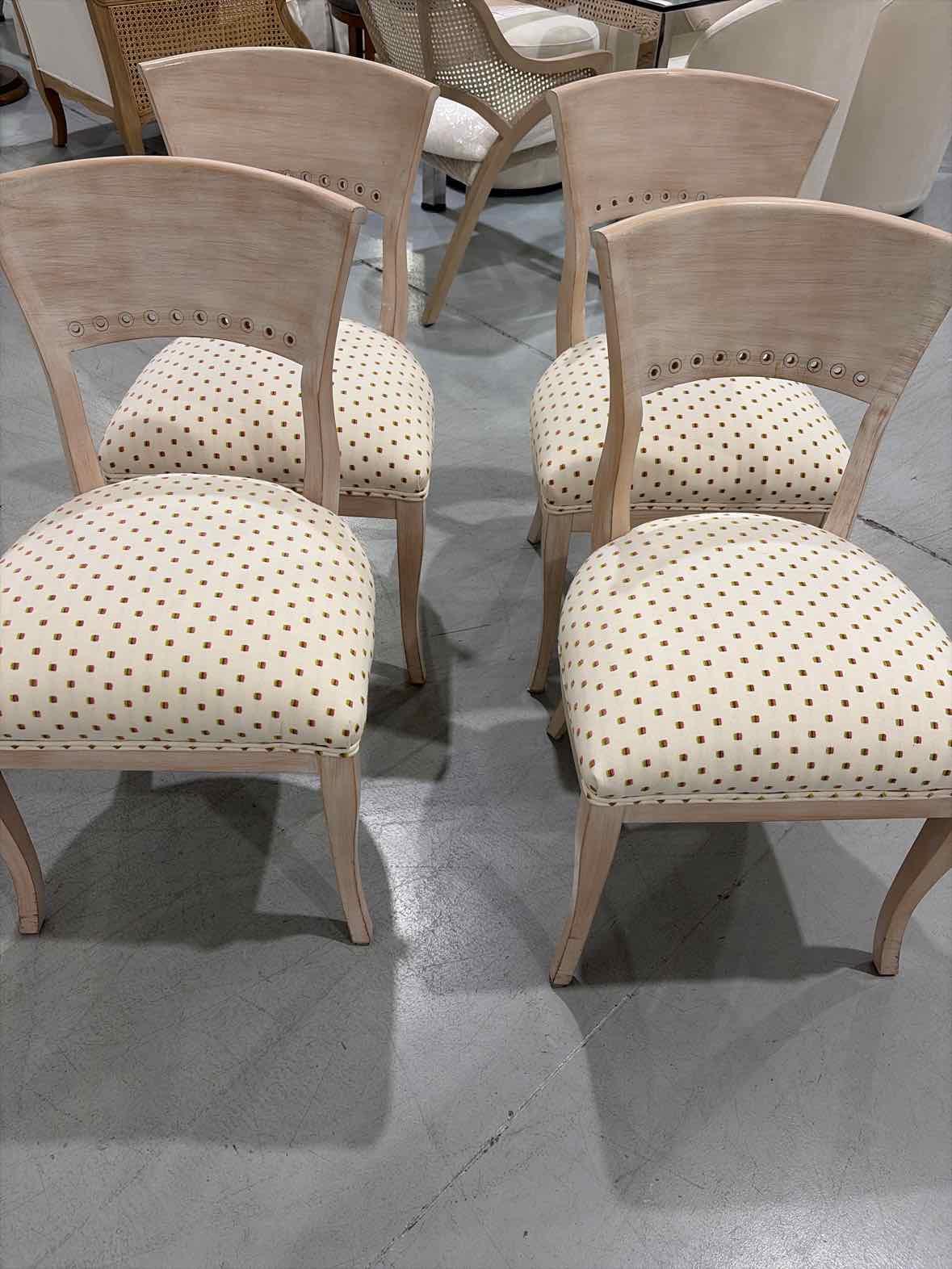4 Wood  Dining Room Side Chairs | True Fashionistas.
