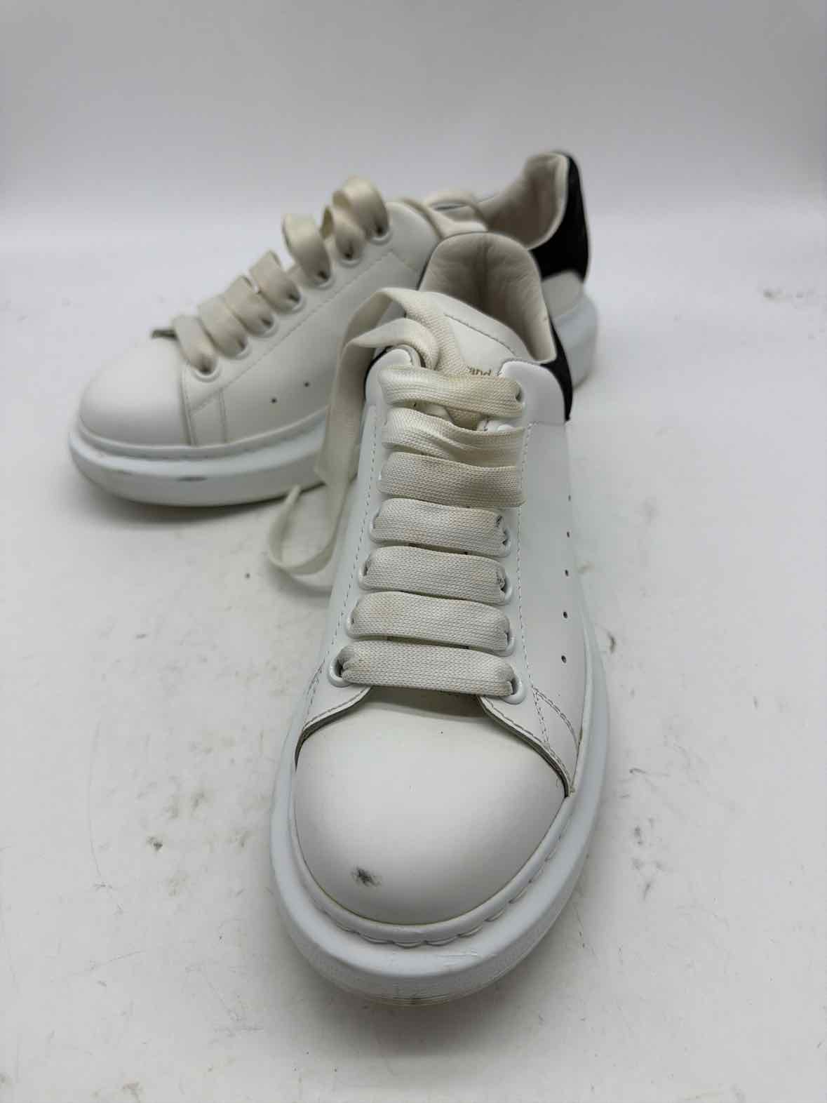 Pre-Owned Alexander McQueen White Size 7 Fashion Sneaker Athletic Shoes | True Fashionistas.