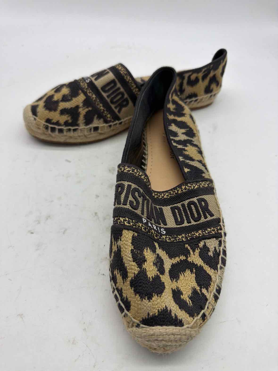 Pre-Owned Christian Dior Black Size 36 Espadrille Flats | True Fashionistas.