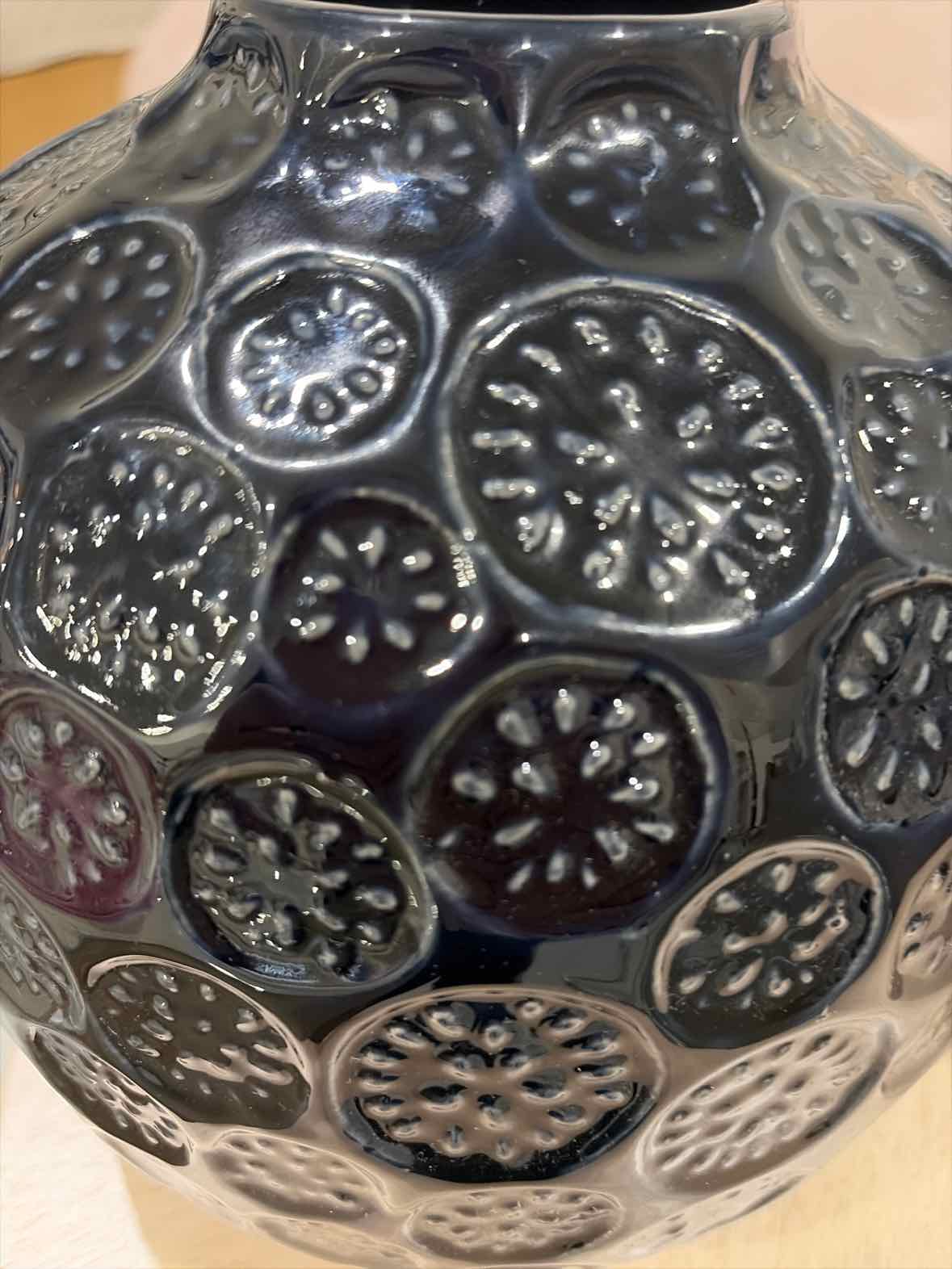 Navy Ceramic Vase | True Fashionistas.