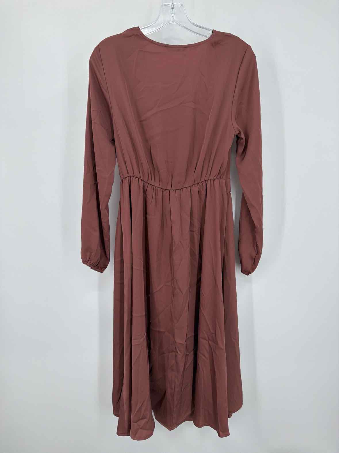 Pre-Owned BTFBM Tan Size Small Long Long Sleeve Dress | True Fashionistas.