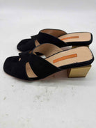 Pre-Owned D. Lacquaniti Black Size 7 Mule Heels | True Fashionistas.