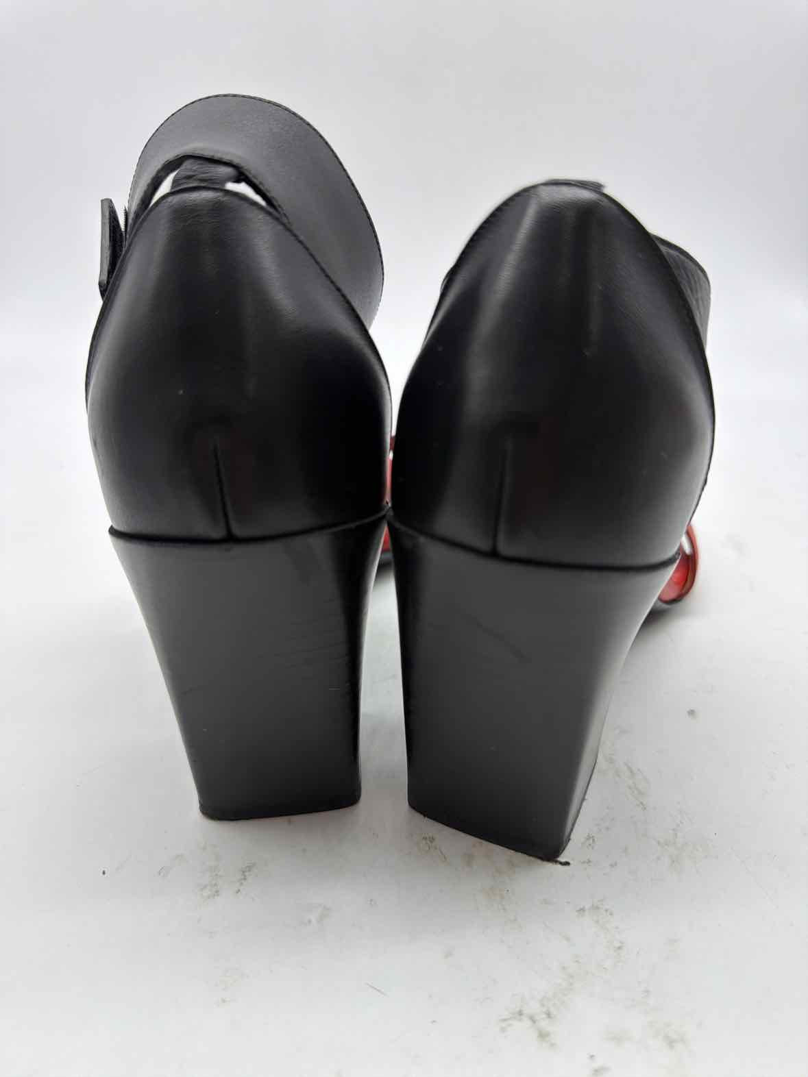 Pre-Owned Chloe Red Size 37.5 Block Heel Heels | True Fashionistas.