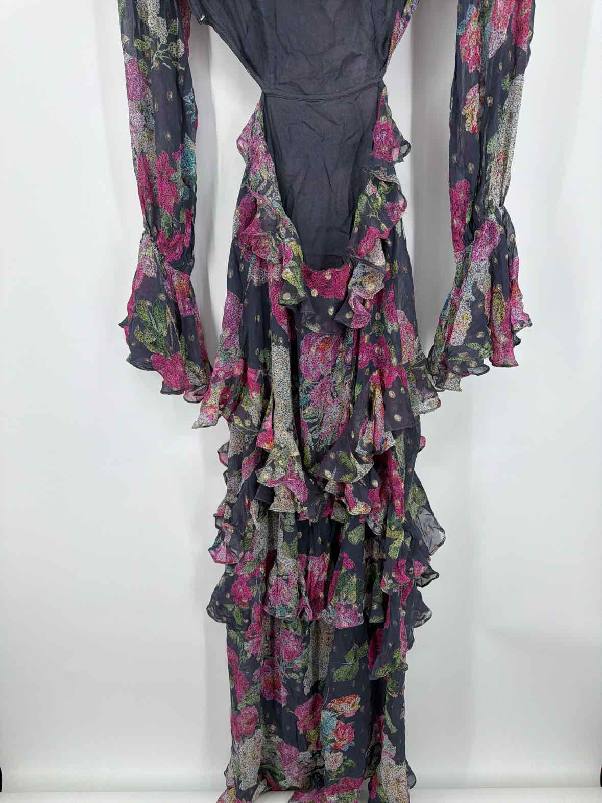 Pre-Owned Rococo Sand Grey Size Small Long Long Sleeve Dress | True Fashionistas.