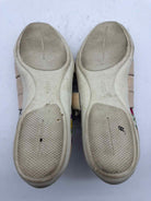 Pre-Owned Gucci Ivory Size 9 Fashion Sneaker Athletic Shoes | True Fashionistas.