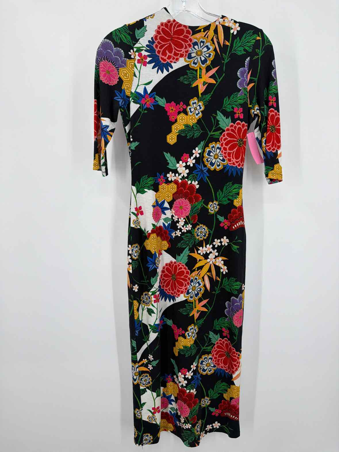 Pre-Owned Alice + Olivia Black Size 2 Midi Long Sleeve Dress | True Fashionistas.