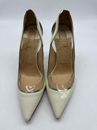 Pre-Owned Christian Louboutin Ivory Size 36.5 Pump Heels | True Fashionistas.