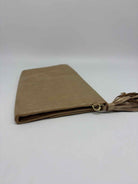 Pre-Owned Lilly Pulitzer Gold Clutch Clutch | True Fashionistas.