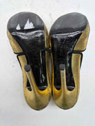 Pre-Owned Alexander McQueen Gold Size 9 Peep Toe Heels | True Fashionistas.
