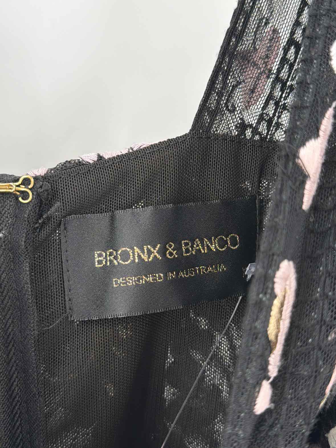 Pre-Owned Bronx & Banco Black Size XL Cocktail Short Evening Gown | True Fashionistas.