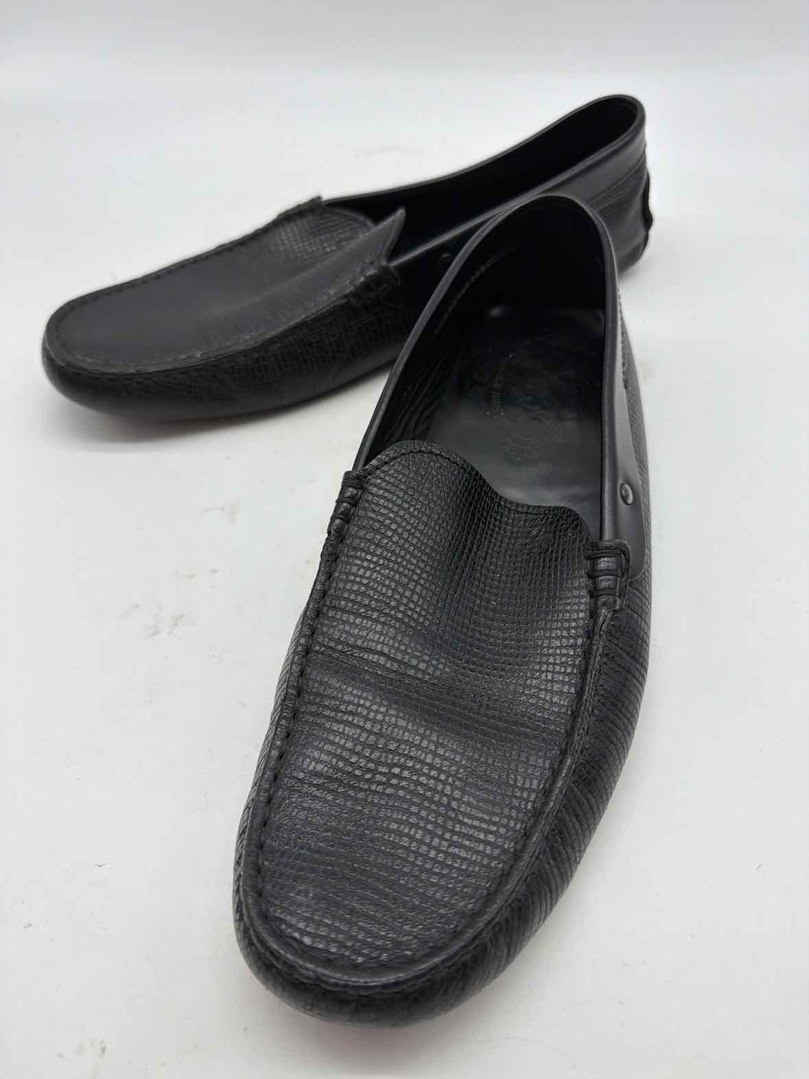 Pre-Owned Tod's Black 8.5 Slip On Men's Dress Shoes | True Fashionistas.