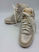 Pre-Owned Nike Grey Size 6 Fashion Sneaker Athletic Shoes | True Fashionistas.