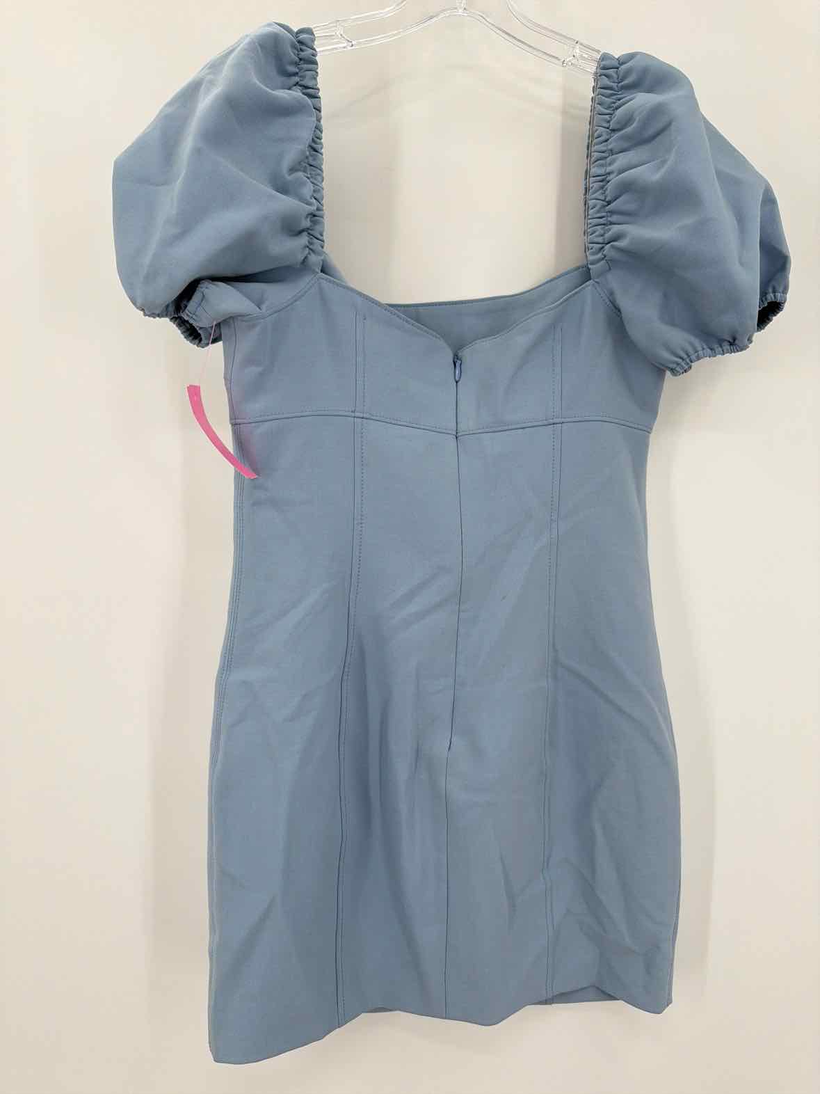 Pre-Owned Cinq a Sept Blue Size 10 Short Short Sleeve Dress | True Fashionistas.