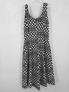 Pre-Owned Signature by Robbie Bee Black Size Medium Short Sleeveless Dress | True Fashionistas.