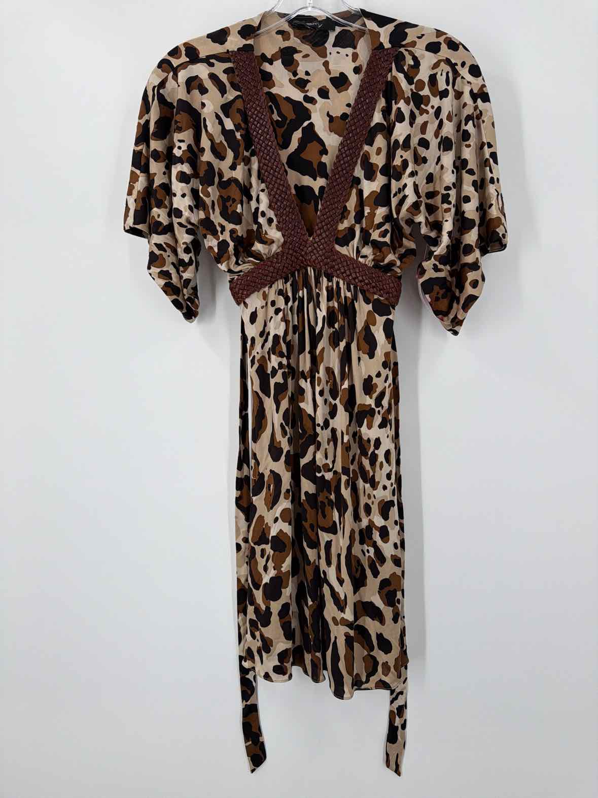 Pre-Owned Sky Tan Size XS Short Short Sleeve Dress | True Fashionistas.
