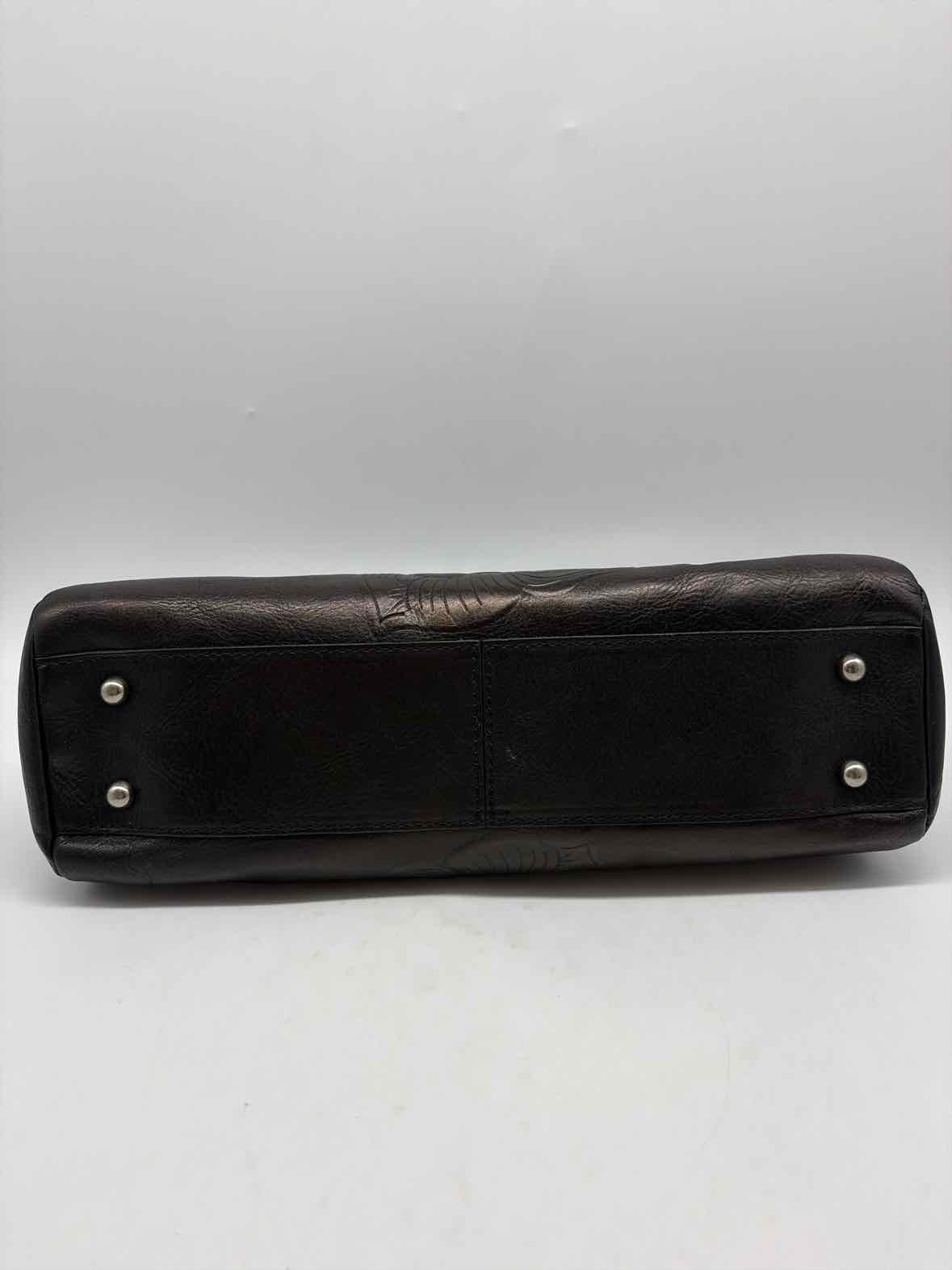 Pre-Owned Patricia Nash Black Small Handbag Small Handbag | True Fashionistas.
