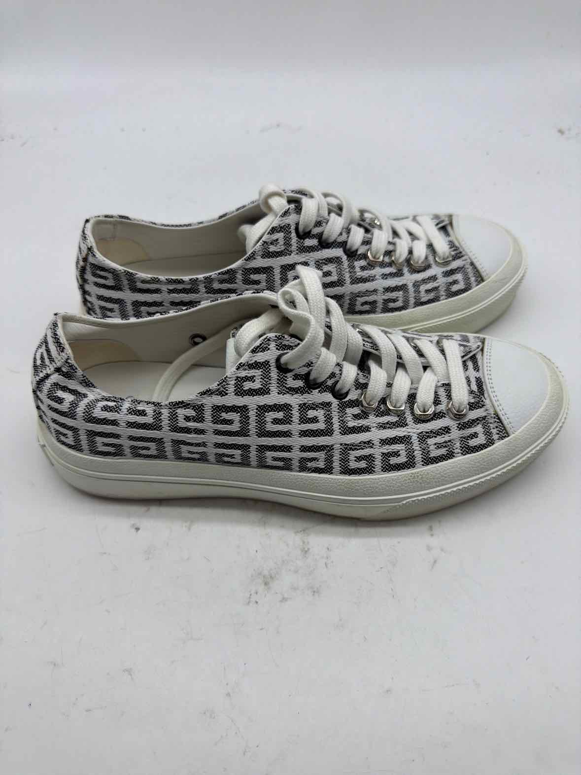 Pre-Owned Givenchy White Size 9.5 Fashion Sneaker Athletic Shoes | True Fashionistas.