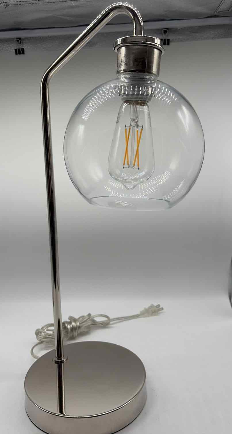 Silver Stainless Steel Accent Lamp | True Fashionistas.