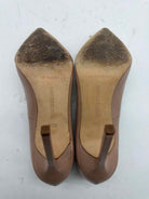 Pre-Owned Manolo Blahnik Tan Size 35.5 Pump Heels | True Fashionistas.