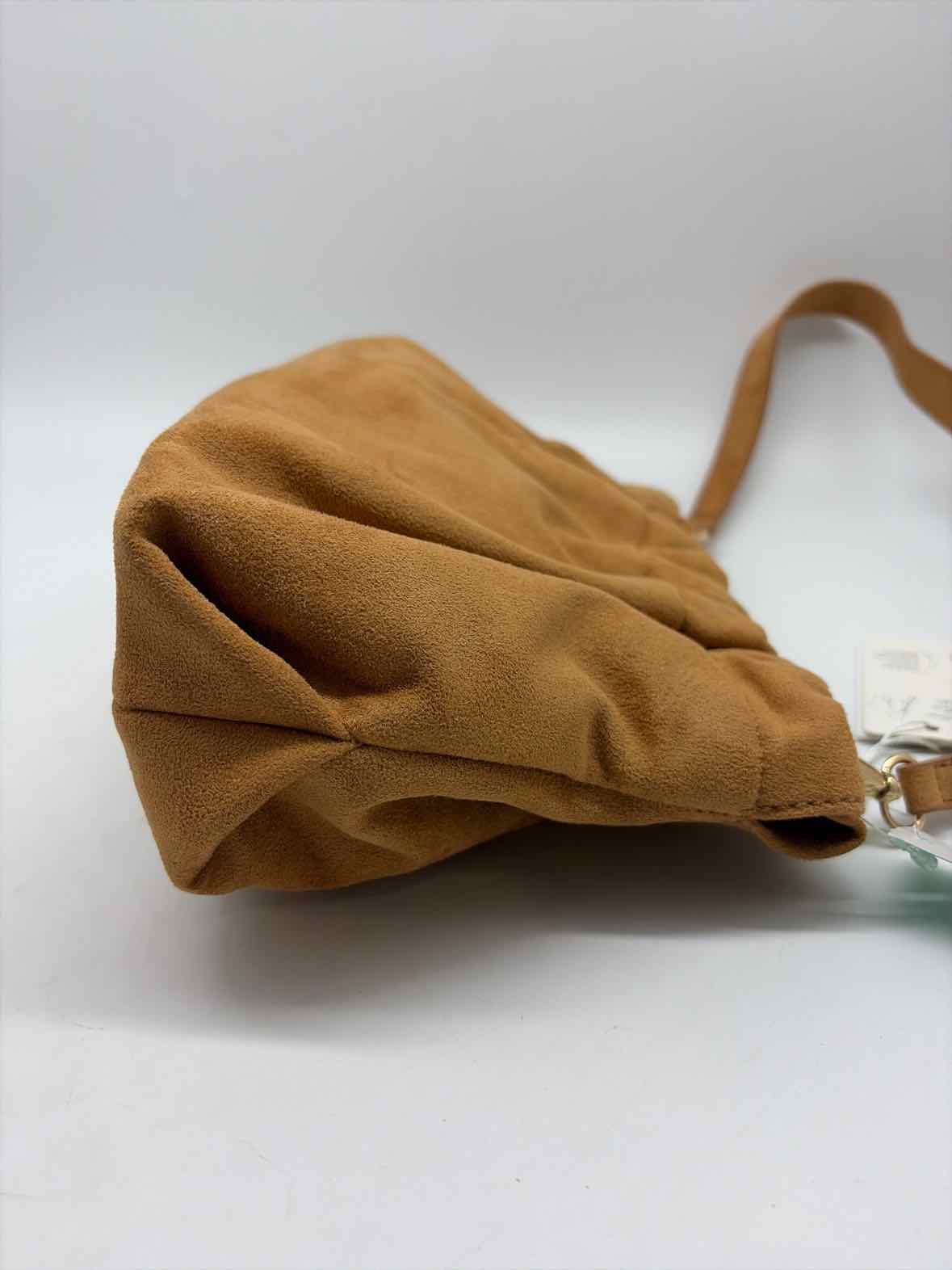 Pre-Owned Moda Luxe Tan Shoulder Bag Shoulder Bag | True Fashionistas.