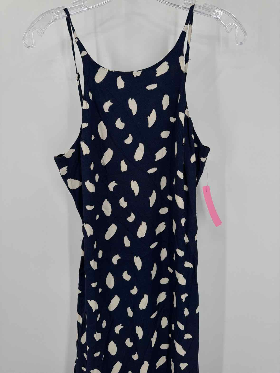Pre-Owned Reformation Navy Size 6 Long Sleeveless Dress | True Fashionistas.
