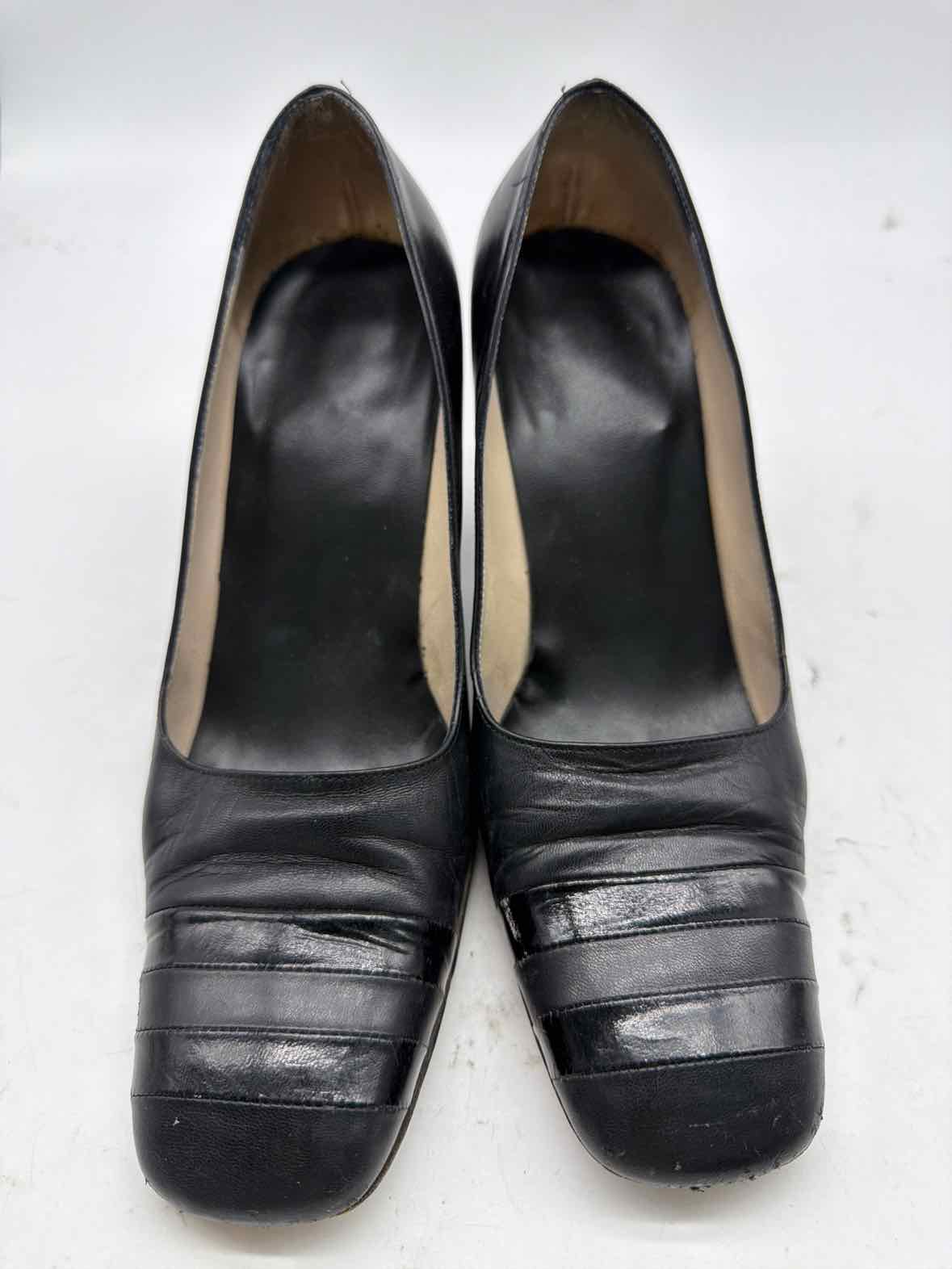 Pre-Owned Chanel Black Size 7.5 Pump Heels | True Fashionistas.