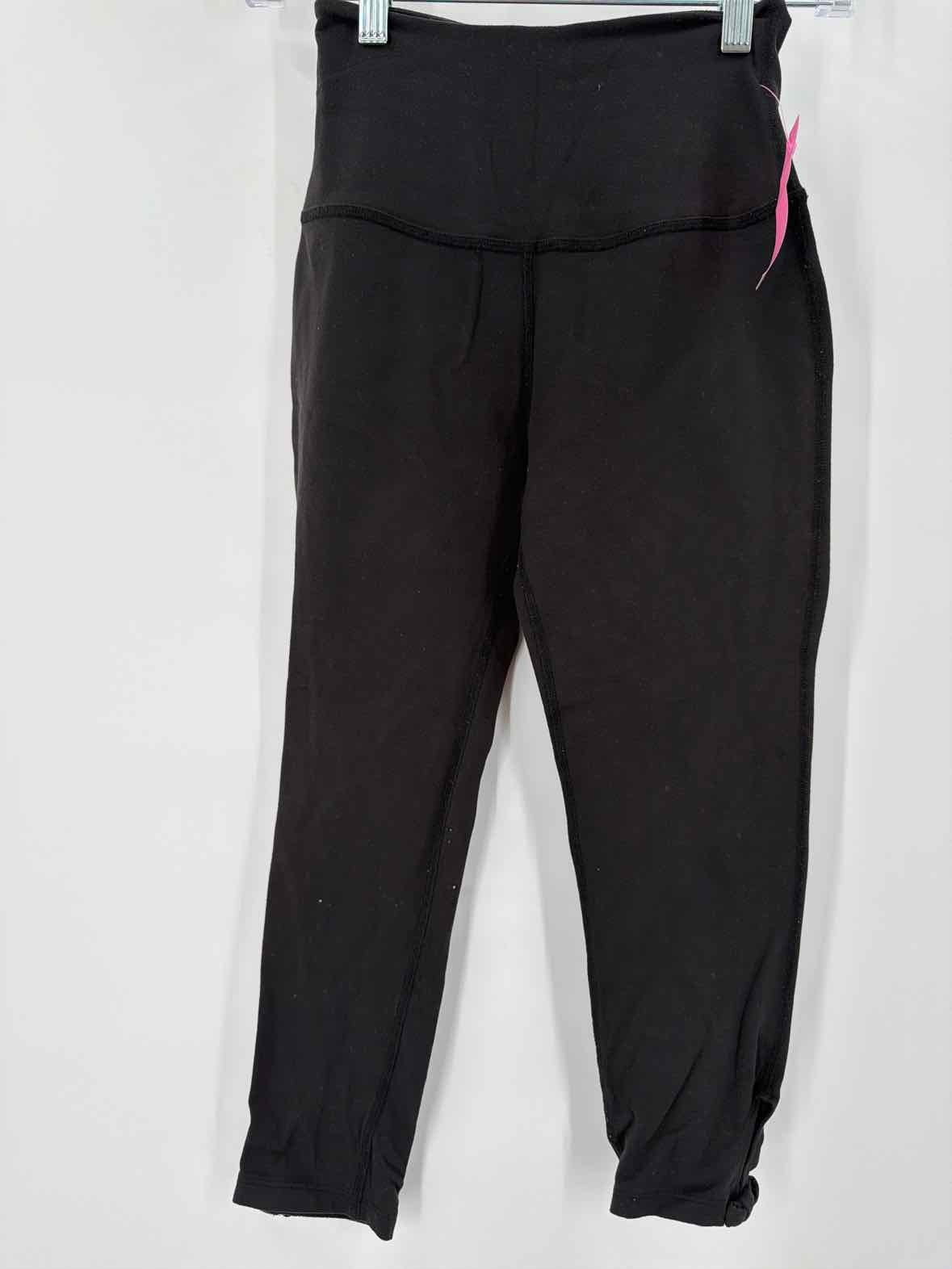 Pre-Owned Kate Spade Beyond Yoga Black Size Small Athletic Pants | True Fashionistas.