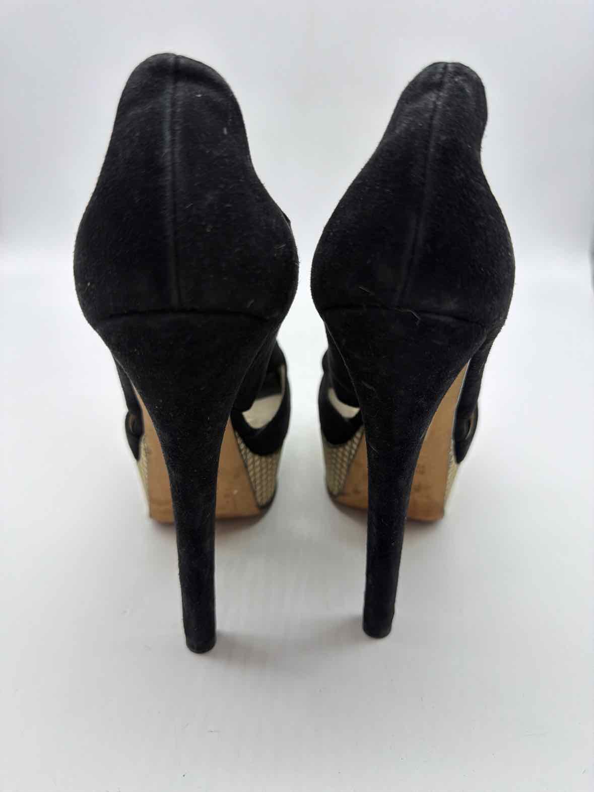 Pre-Owned Fendi Black Size 36 Stiletto Heels | True Fashionistas.