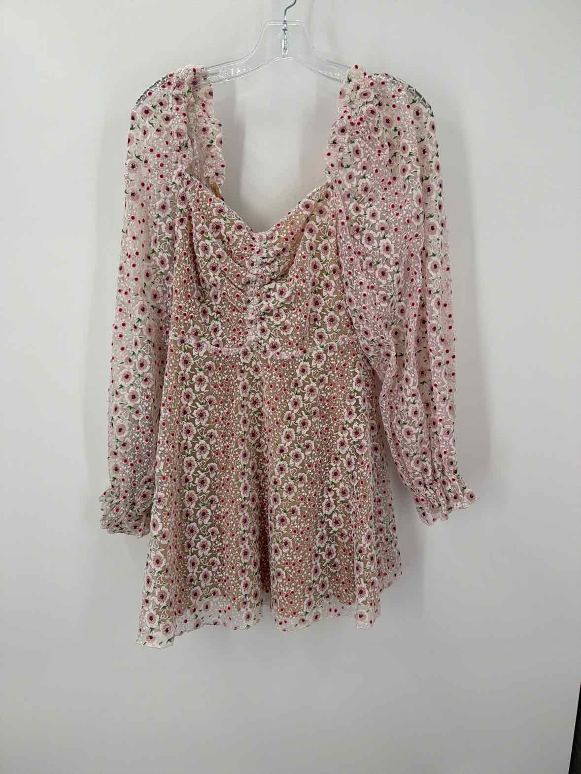 Pre-Owned Tularosa White Size Small Short Long Sleeve Dress | True Fashionistas.