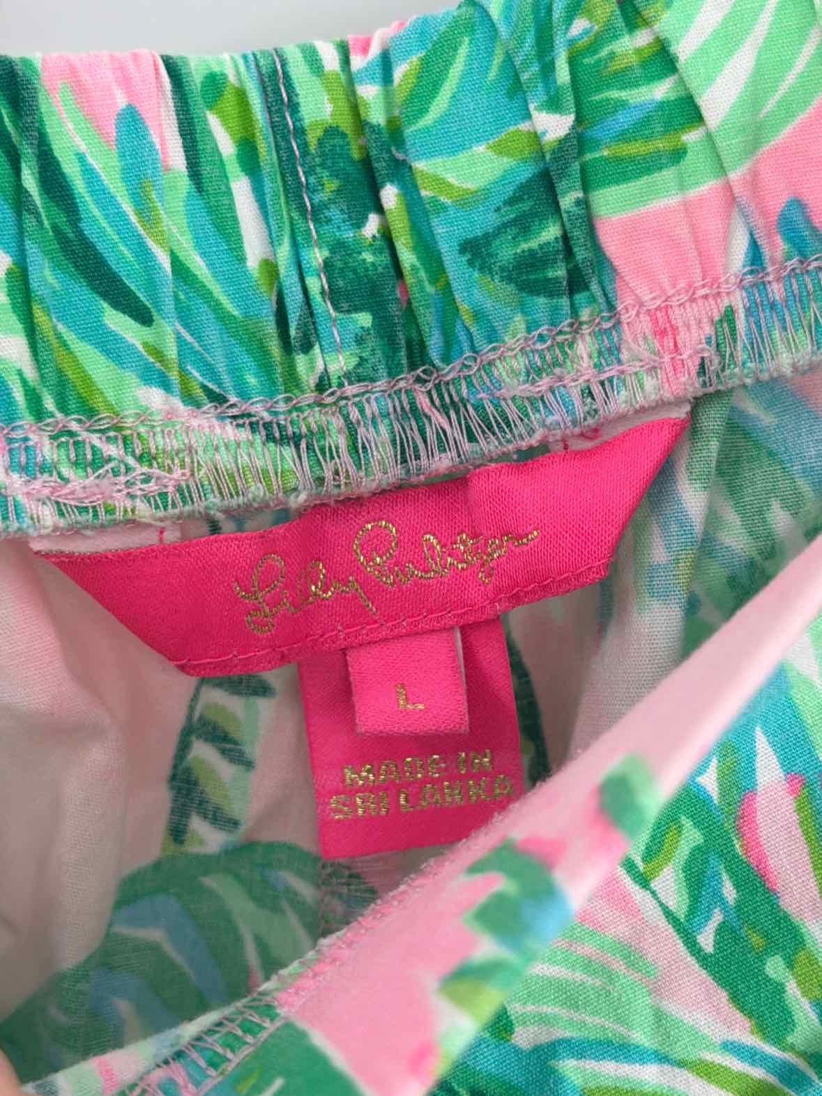 Pre-Owned Lilly Pulitzer Green Size Large Printed Shorts | True Fashionistas.
